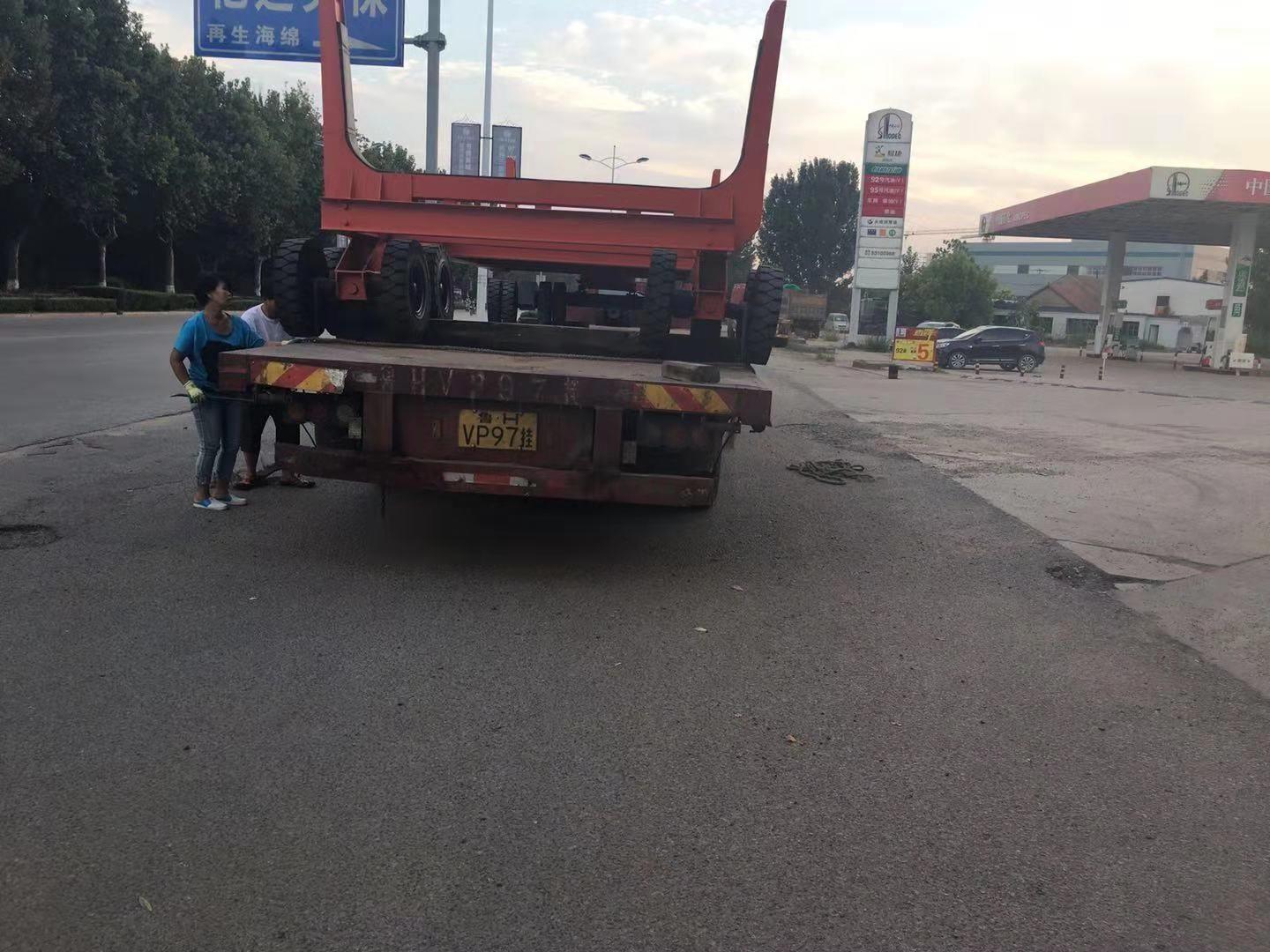 在使用平板掛車(chē)的過(guò)程中應(yīng)該注意什么